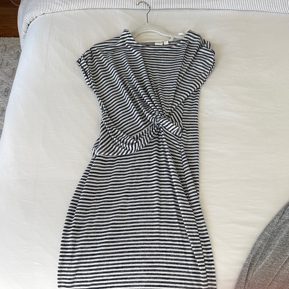 Striped Knot-Front Women’s Dress - navy & White